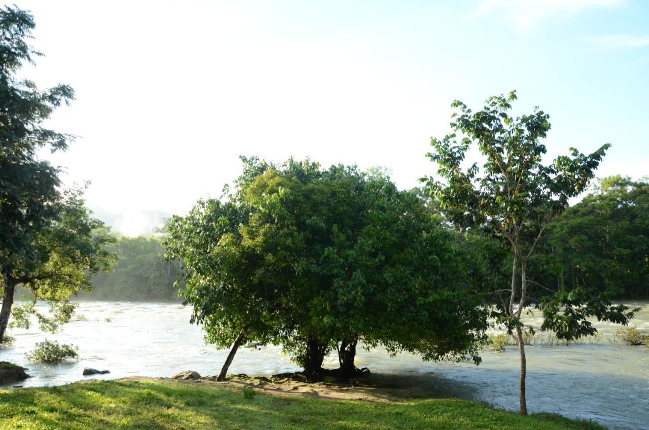 Ciudad De Las Rocas La Fortuna Gallo Giro Eksteriør billede