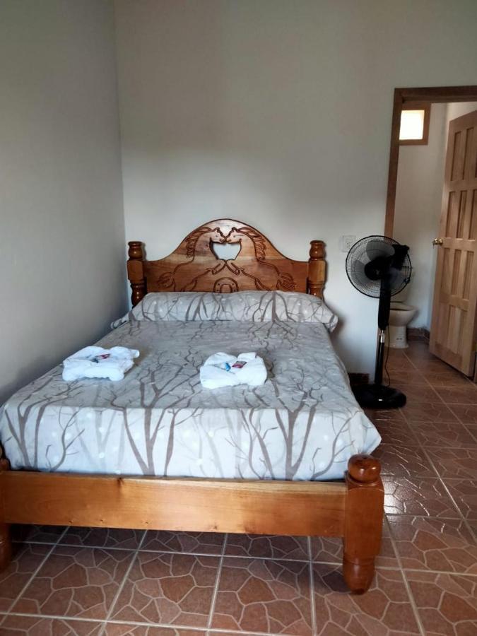 Ciudad De Las Rocas La Fortuna Gallo Giro Eksteriør billede